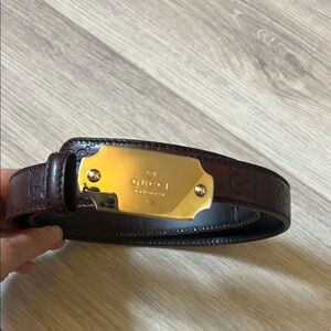 (New) Gucci Elegant Brown Leather Belt for women 80-32